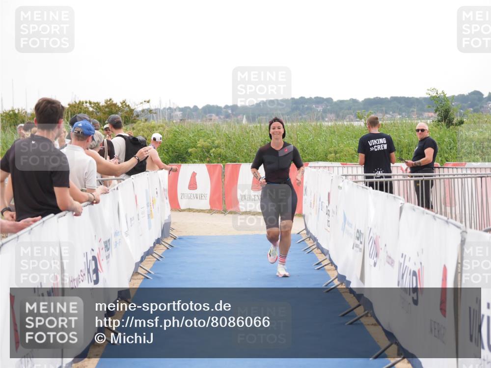 22.06.2025 - Viking Triathlon MichiJ http://msf.ph/oto/8086066 22.06.2025 16:14:51 Ziel 408 meine-sportfotos.de