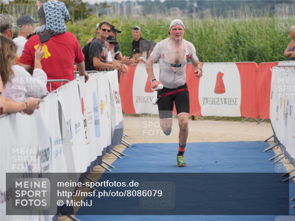 22.06.2025 - Viking Triathlon MichiJ http://msf.ph/oto/8086079 22.06.2025 14:47:37 Ziel 556 meine-sportfotos.de