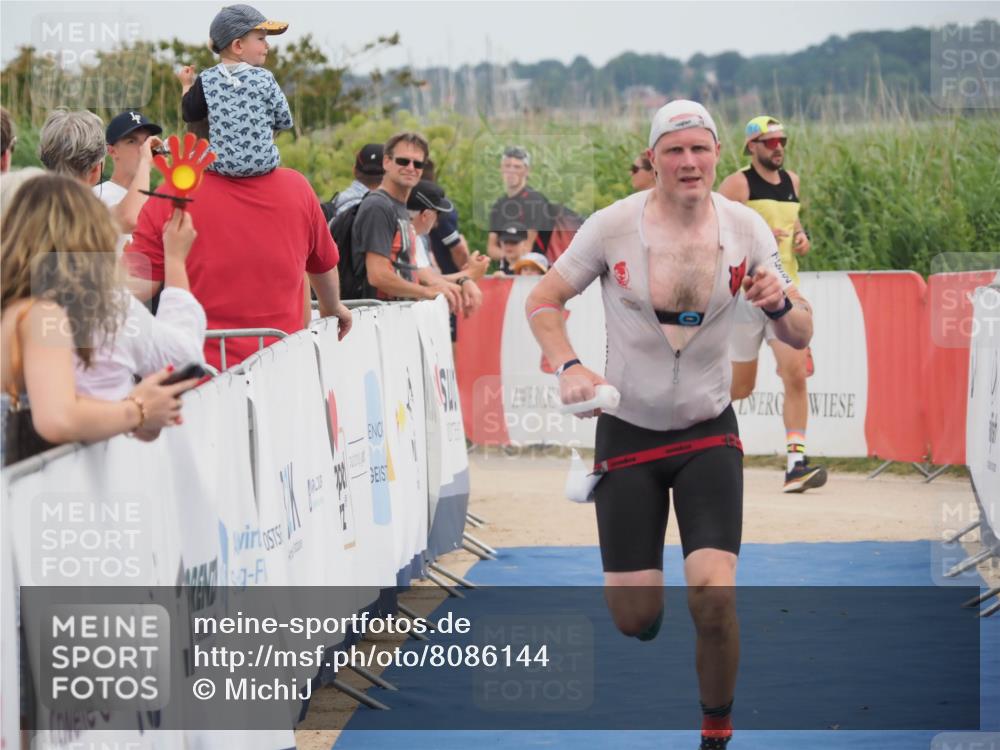 22.06.2025 - Viking Triathlon MichiJ http://msf.ph/oto/8086144 22.06.2025 14:47:38 Ziel 556 meine-sportfotos.de
