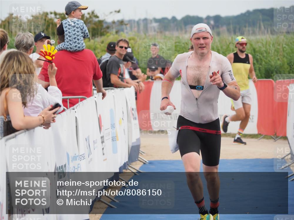 22.06.2025 - Viking Triathlon MichiJ http://msf.ph/oto/8086150 22.06.2025 14:47:38 Ziel 556 meine-sportfotos.de
