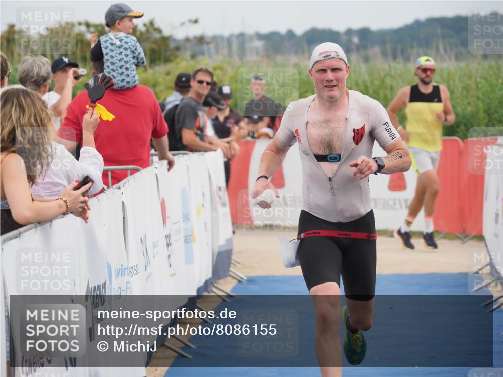 22.06.2025 - Viking Triathlon MichiJ http://msf.ph/oto/8086155 22.06.2025 14:47:38 Ziel 556 meine-sportfotos.de