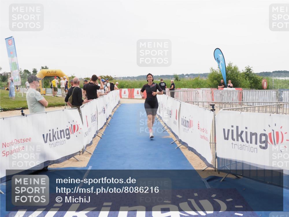 22.06.2025 - Viking Triathlon MichiJ http://msf.ph/oto/8086216 22.06.2025 16:14:54 Ziel 408 meine-sportfotos.de