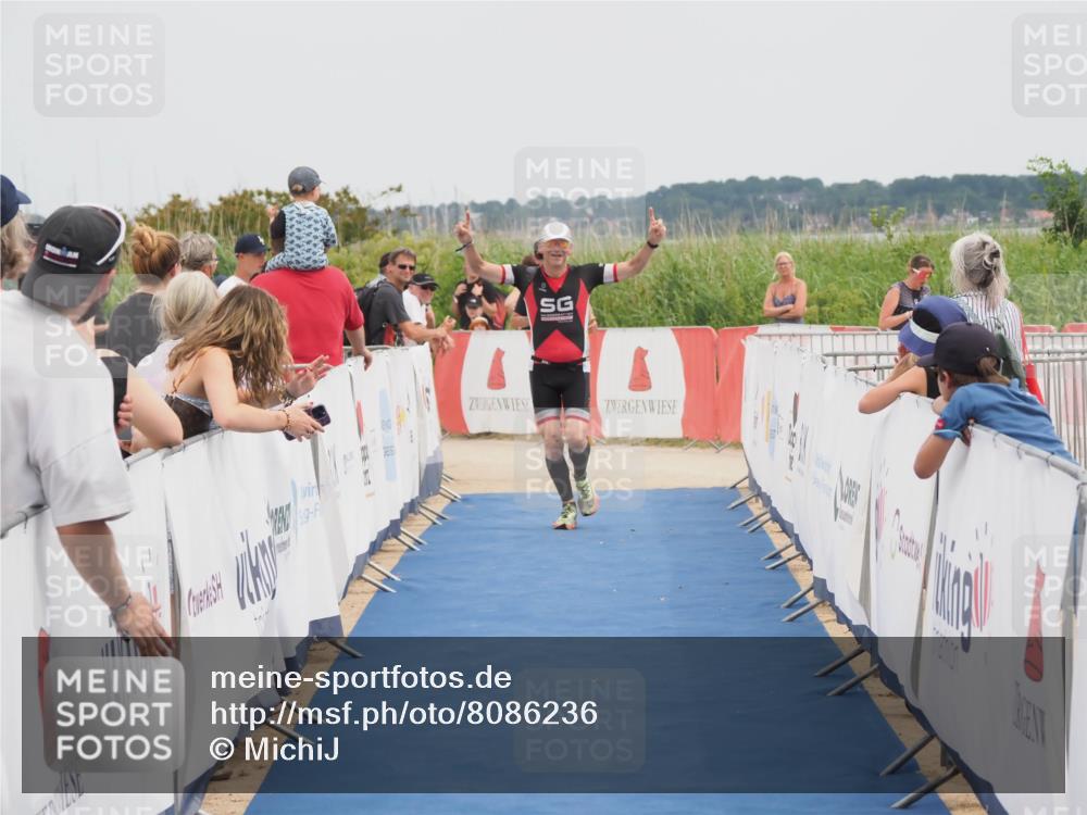 22.06.2025 - Viking Triathlon MichiJ http://msf.ph/oto/8086236 22.06.2025 14:48:00 Ziel 145, 520 meine-sportfotos.de