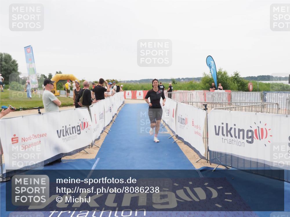 22.06.2025 - Viking Triathlon MichiJ http://msf.ph/oto/8086238 22.06.2025 16:14:54 Ziel 408 meine-sportfotos.de