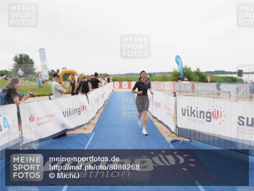 22.06.2025 - Viking Triathlon MichiJ http://msf.ph/oto/8086268 22.06.2025 16:14:55 Ziel 408 meine-sportfotos.de