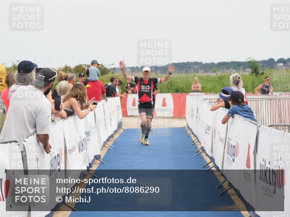 22.06.2025 - Viking Triathlon MichiJ http://msf.ph/oto/8086290 22.06.2025 14:48:01 Ziel 145, 520 meine-sportfotos.de