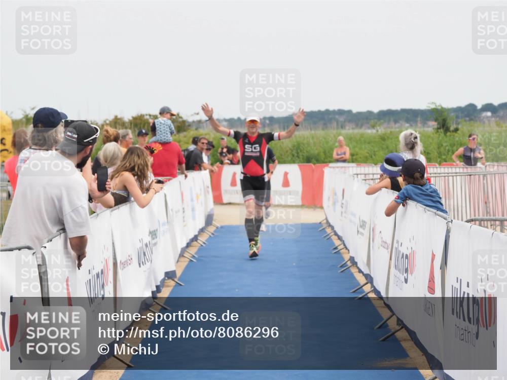 22.06.2025 - Viking Triathlon MichiJ http://msf.ph/oto/8086296 22.06.2025 14:48:01 Ziel 145, 520 meine-sportfotos.de