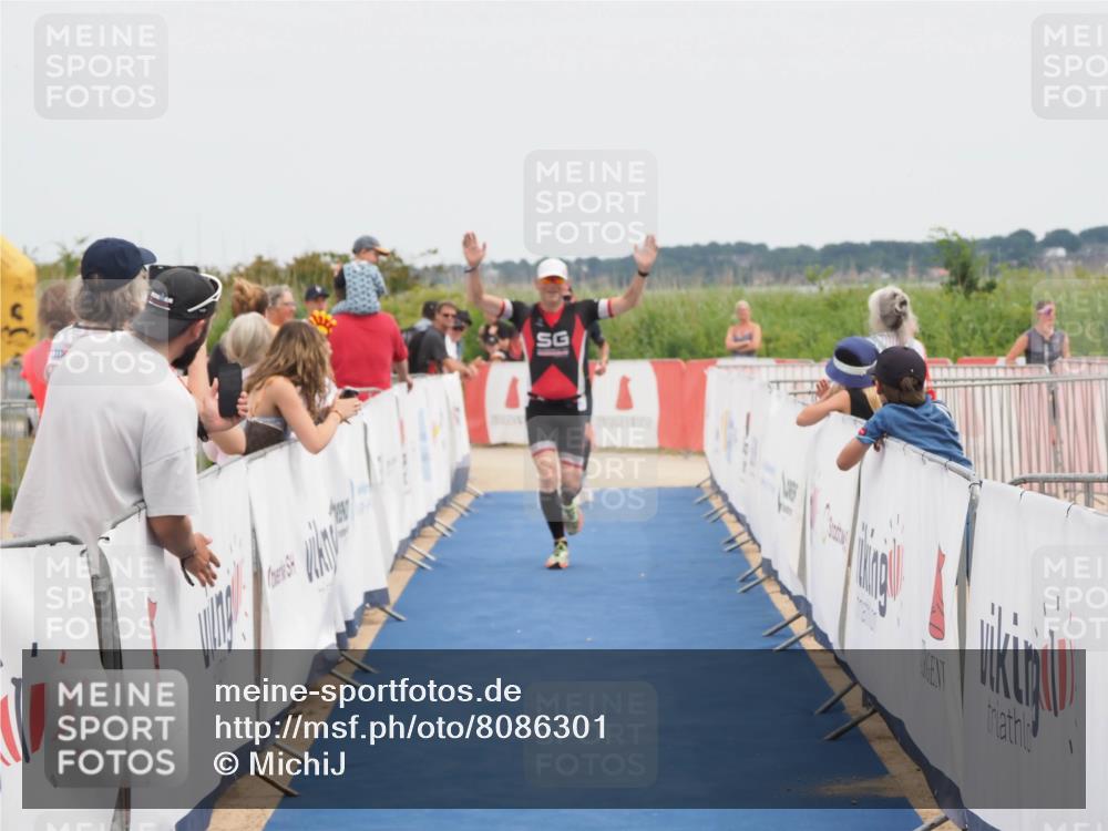 22.06.2025 - Viking Triathlon MichiJ http://msf.ph/oto/8086301 22.06.2025 14:48:01 Ziel 145, 520 meine-sportfotos.de