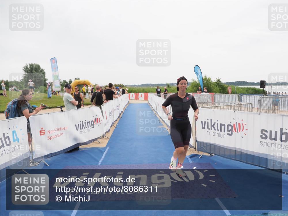 22.06.2025 - Viking Triathlon MichiJ http://msf.ph/oto/8086311 22.06.2025 16:14:56 Ziel 408 meine-sportfotos.de