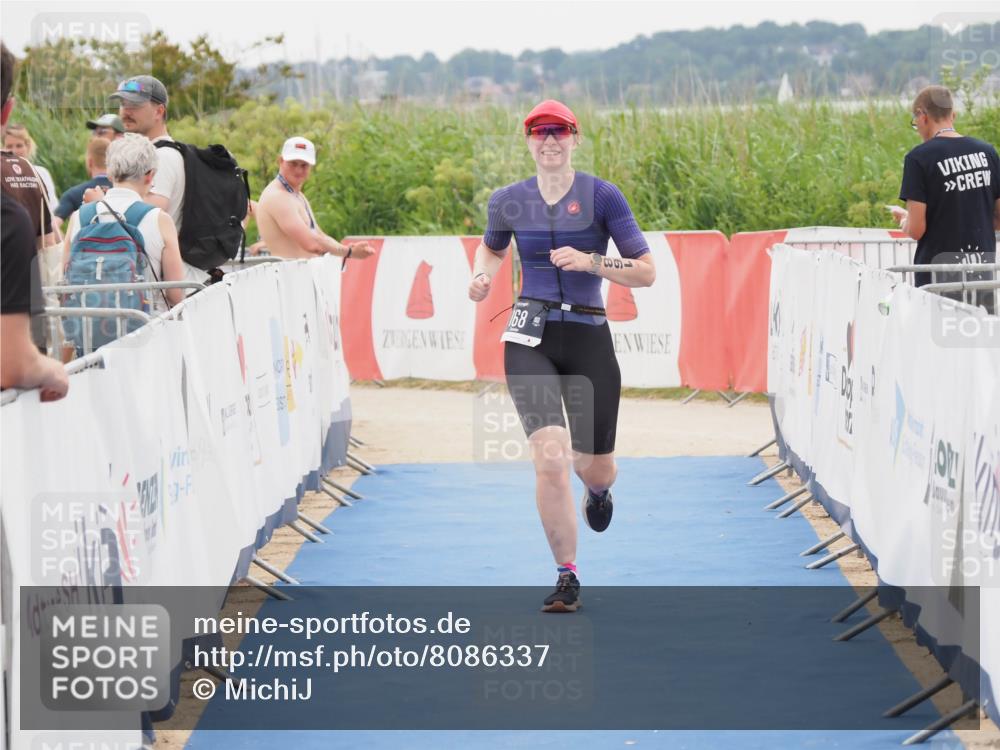 22.06.2025 - Viking Triathlon MichiJ http://msf.ph/oto/8086337 22.06.2025 16:16:24 Ziel 168 meine-sportfotos.de