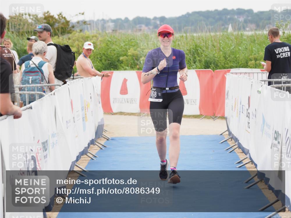 22.06.2025 - Viking Triathlon MichiJ http://msf.ph/oto/8086349 22.06.2025 16:16:24 Ziel 168 meine-sportfotos.de