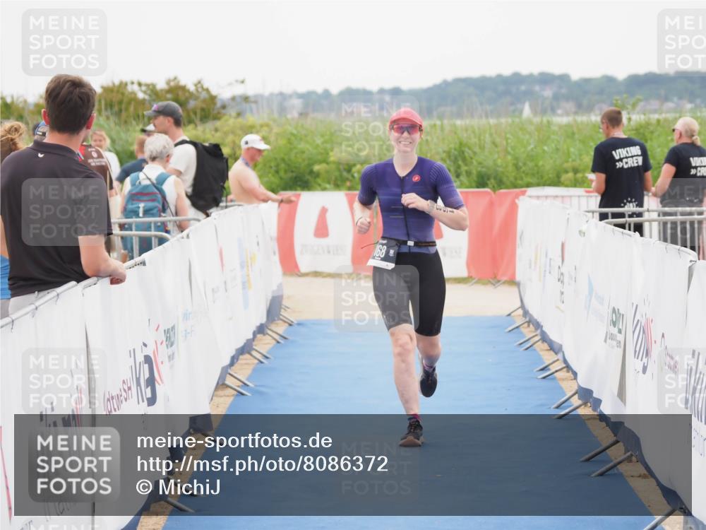 22.06.2025 - Viking Triathlon MichiJ http://msf.ph/oto/8086372 22.06.2025 16:16:25 Ziel 168 meine-sportfotos.de
