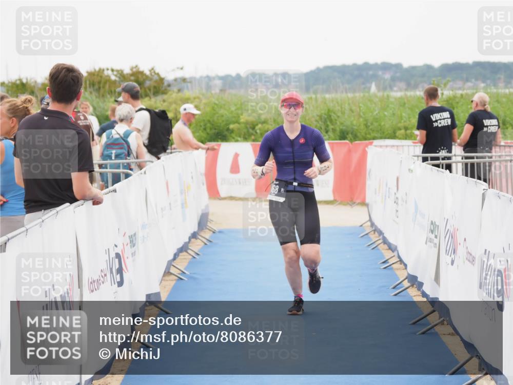 22.06.2025 - Viking Triathlon MichiJ http://msf.ph/oto/8086377 22.06.2025 16:16:25 Ziel 168 meine-sportfotos.de