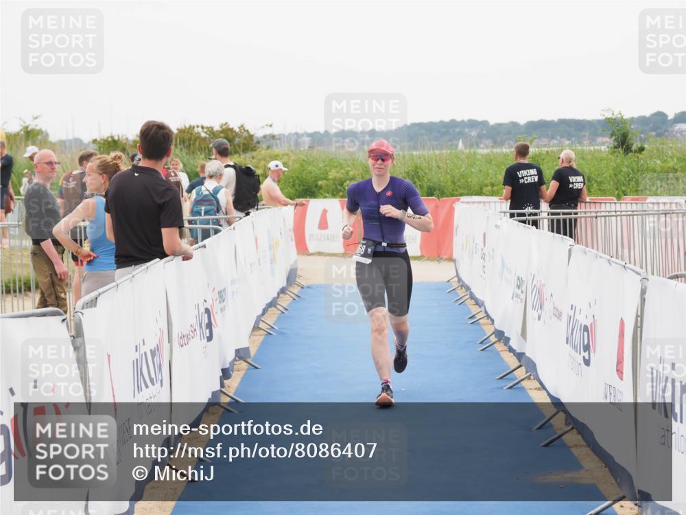 22.06.2025 - Viking Triathlon MichiJ http://msf.ph/oto/8086407 22.06.2025 16:16:25 Ziel 168 meine-sportfotos.de