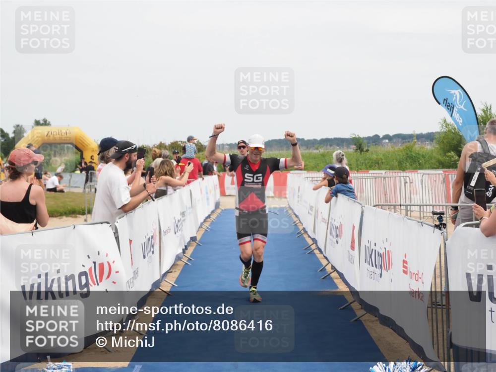 22.06.2025 - Viking Triathlon MichiJ http://msf.ph/oto/8086416 22.06.2025 14:48:03 Ziel 145, 520 meine-sportfotos.de