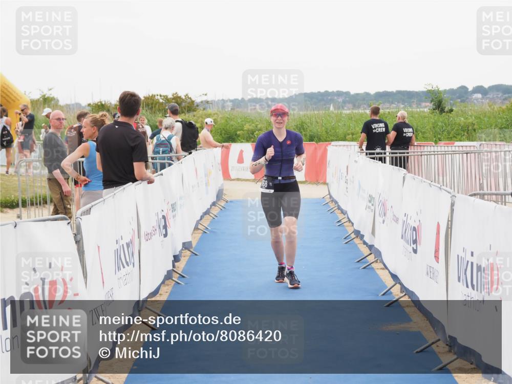 22.06.2025 - Viking Triathlon MichiJ http://msf.ph/oto/8086420 22.06.2025 16:16:26 Ziel 168 meine-sportfotos.de