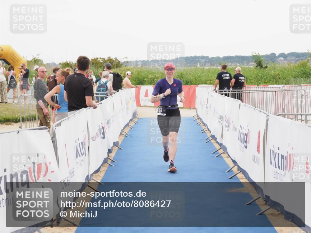 22.06.2025 - Viking Triathlon MichiJ http://msf.ph/oto/8086427 22.06.2025 16:16:26 Ziel 168 meine-sportfotos.de