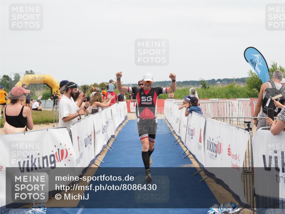 22.06.2025 - Viking Triathlon MichiJ http://msf.ph/oto/8086430 22.06.2025 14:48:04 Ziel 145, 520 meine-sportfotos.de