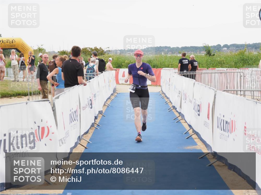 22.06.2025 - Viking Triathlon MichiJ http://msf.ph/oto/8086447 22.06.2025 16:16:26 Ziel 168 meine-sportfotos.de