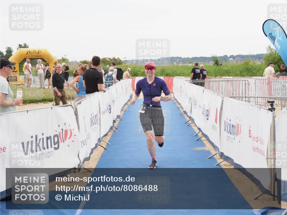 22.06.2025 - Viking Triathlon MichiJ http://msf.ph/oto/8086488 22.06.2025 16:16:27 Ziel 168 meine-sportfotos.de