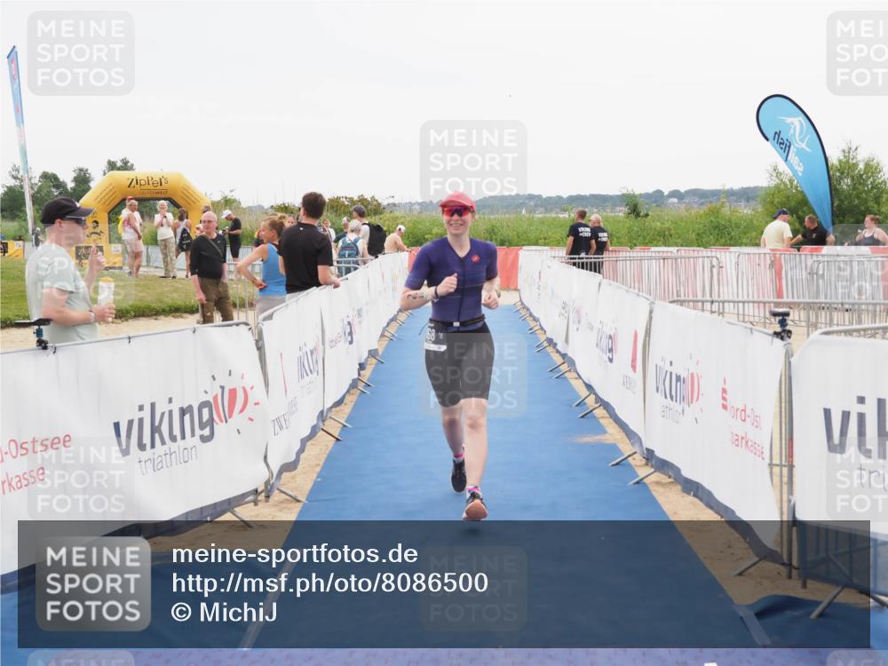 22.06.2025 - Viking Triathlon MichiJ http://msf.ph/oto/8086500 22.06.2025 16:16:27 Ziel 168 meine-sportfotos.de