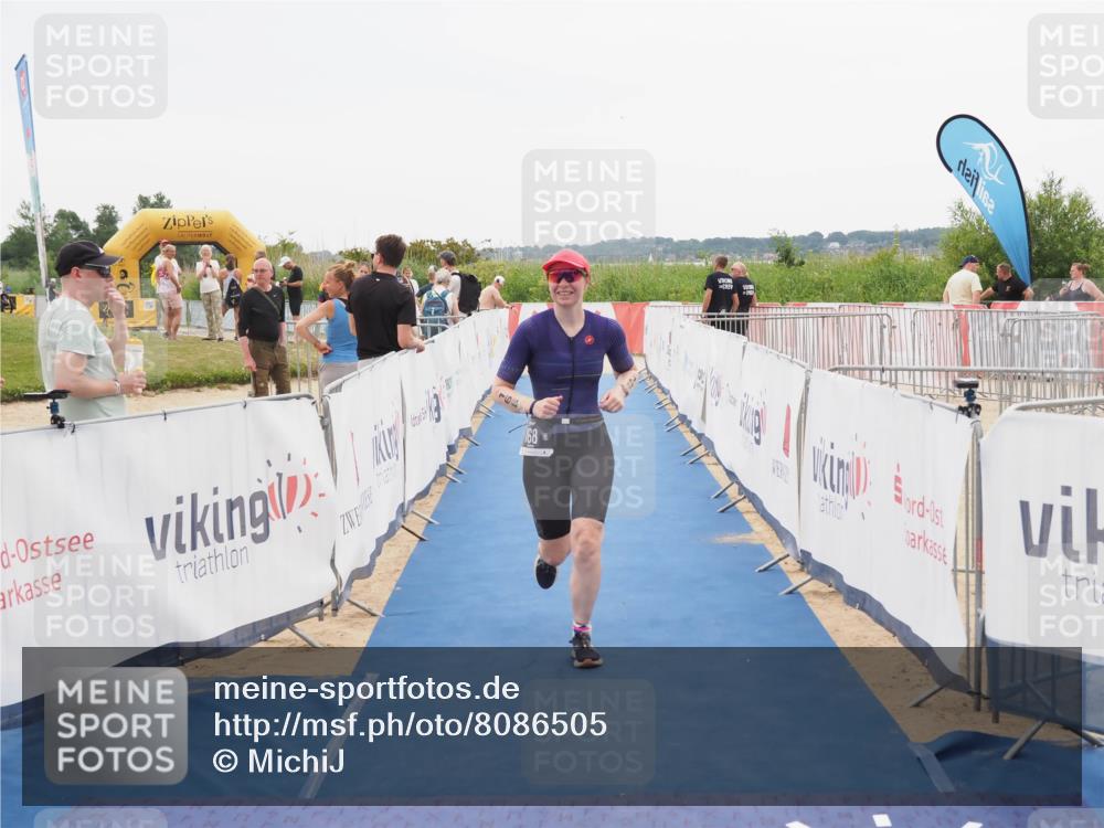 22.06.2025 - Viking Triathlon MichiJ http://msf.ph/oto/8086505 22.06.2025 16:16:27 Ziel 168 meine-sportfotos.de