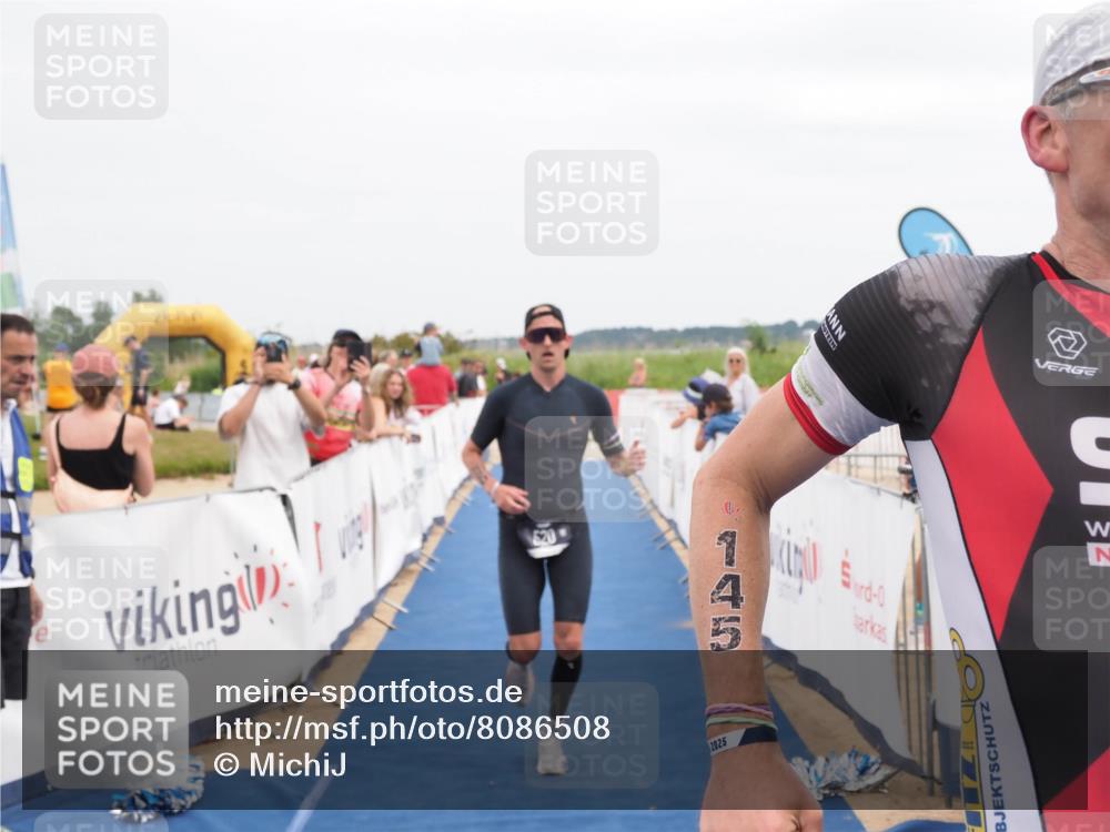 22.06.2025 - Viking Triathlon MichiJ http://msf.ph/oto/8086508 22.06.2025 14:48:06 Ziel 145, 520 meine-sportfotos.de
