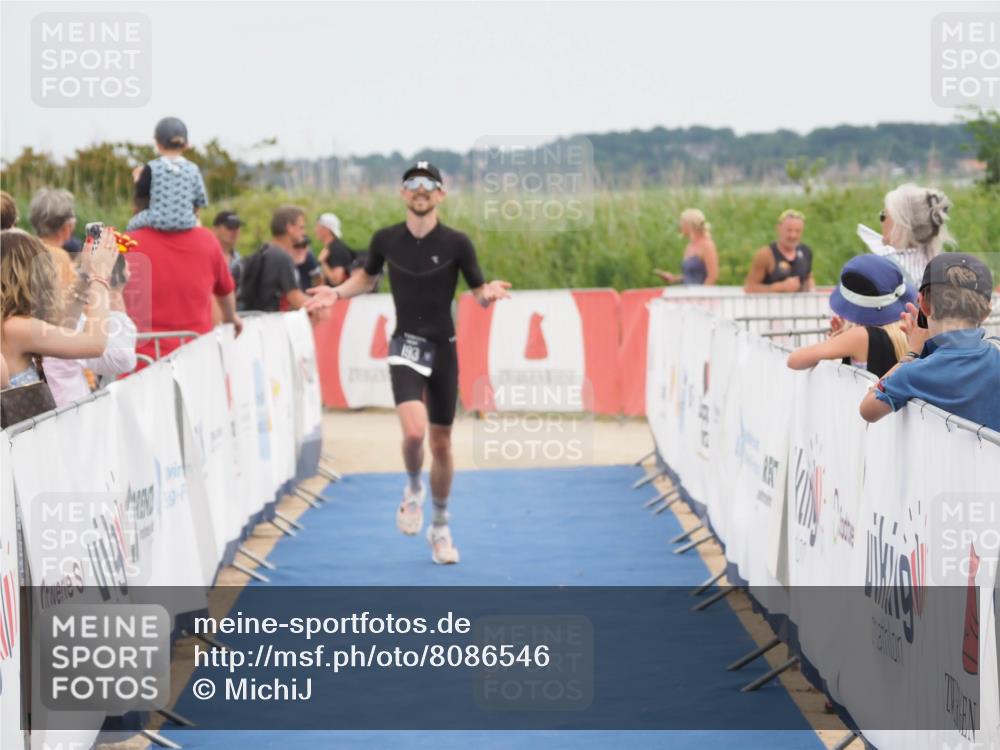 22.06.2025 - Viking Triathlon MichiJ http://msf.ph/oto/8086546 22.06.2025 14:48:31 Ziel 193 meine-sportfotos.de