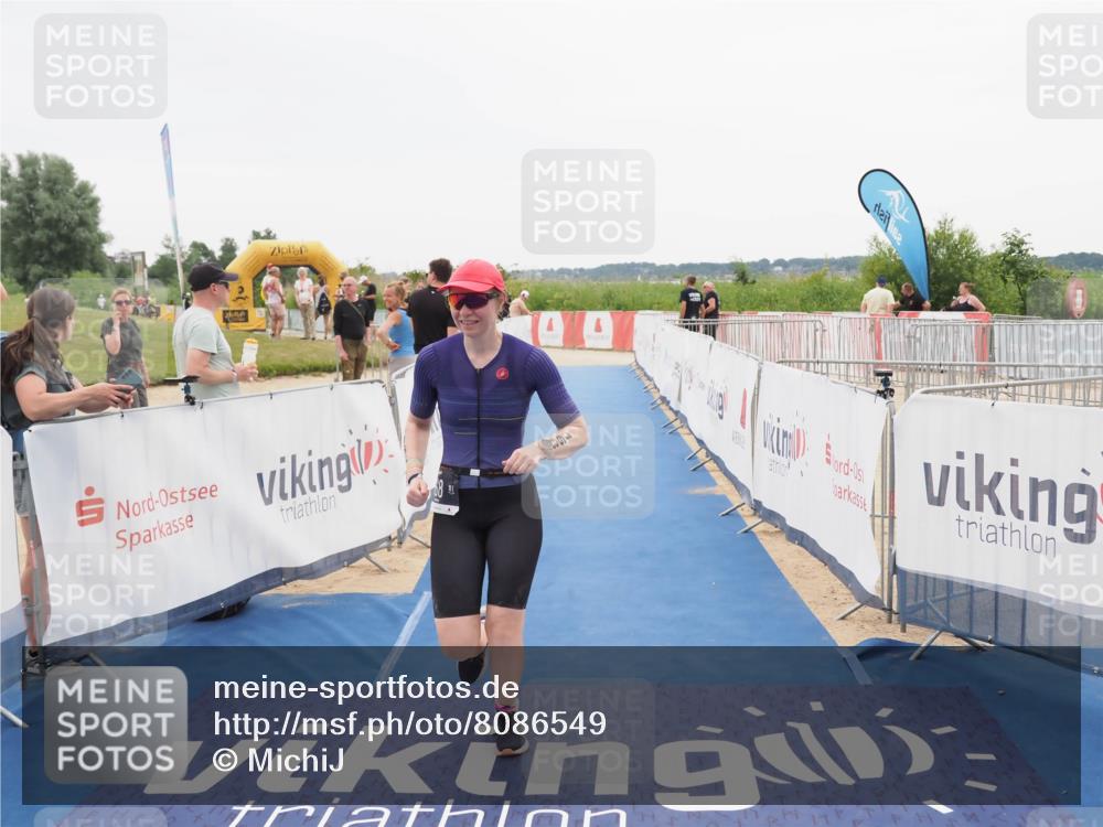 22.06.2025 - Viking Triathlon MichiJ http://msf.ph/oto/8086549 22.06.2025 16:16:28 Ziel 168 meine-sportfotos.de