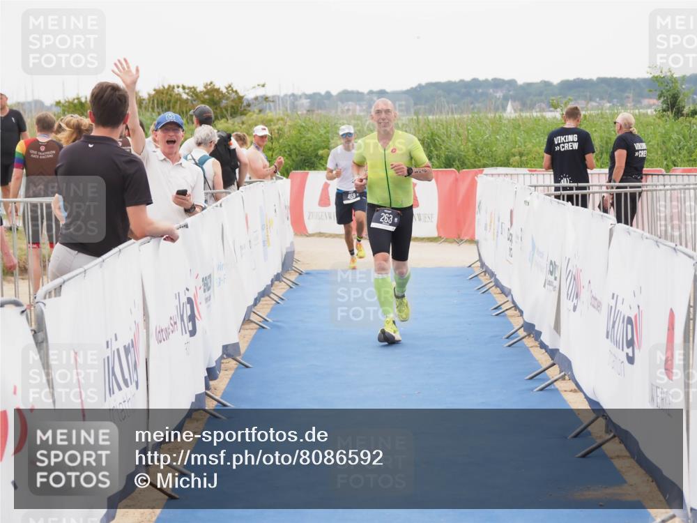 22.06.2025 - Viking Triathlon MichiJ http://msf.ph/oto/8086592 22.06.2025 16:16:49 Ziel 263, 459 meine-sportfotos.de