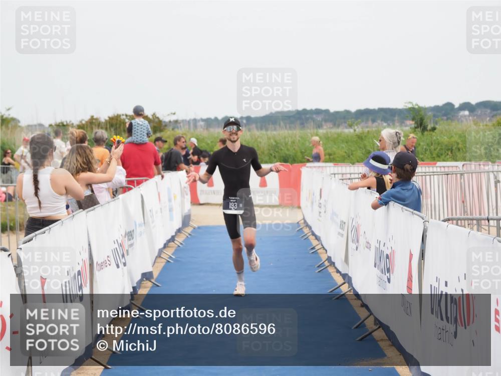 22.06.2025 - Viking Triathlon MichiJ http://msf.ph/oto/8086596 22.06.2025 14:48:32 Ziel 193 meine-sportfotos.de