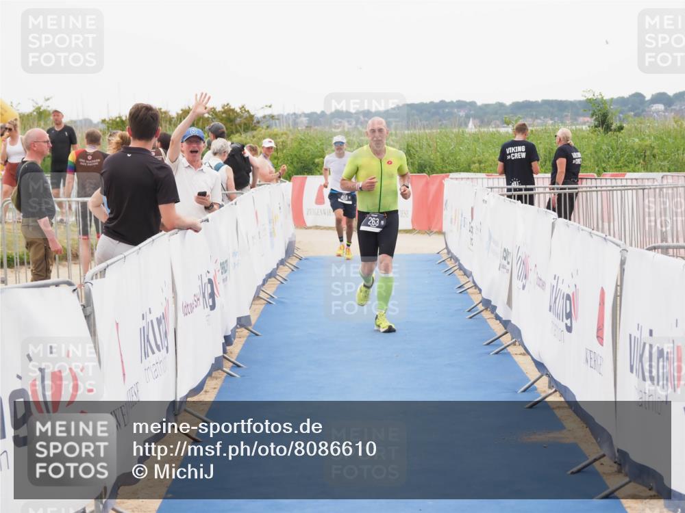 22.06.2025 - Viking Triathlon MichiJ http://msf.ph/oto/8086610 22.06.2025 16:16:49 Ziel 263, 459 meine-sportfotos.de