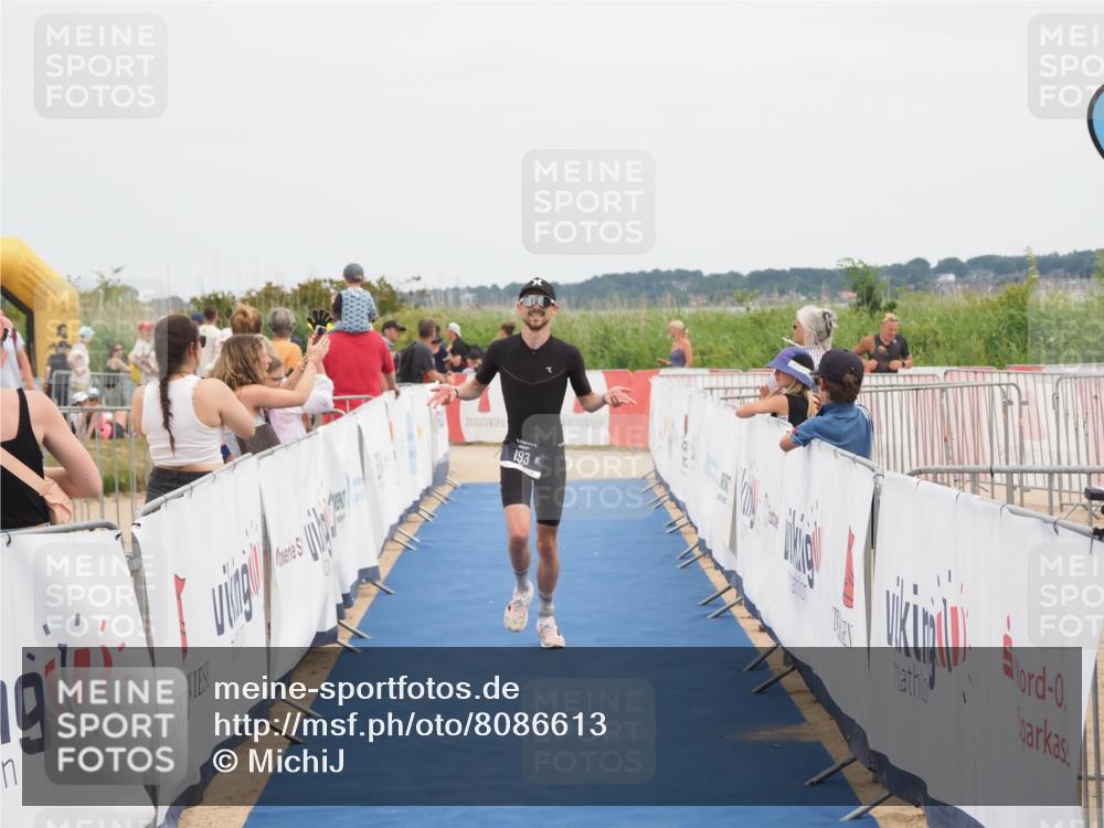 22.06.2025 - Viking Triathlon MichiJ http://msf.ph/oto/8086613 22.06.2025 14:48:32 Ziel 193 meine-sportfotos.de