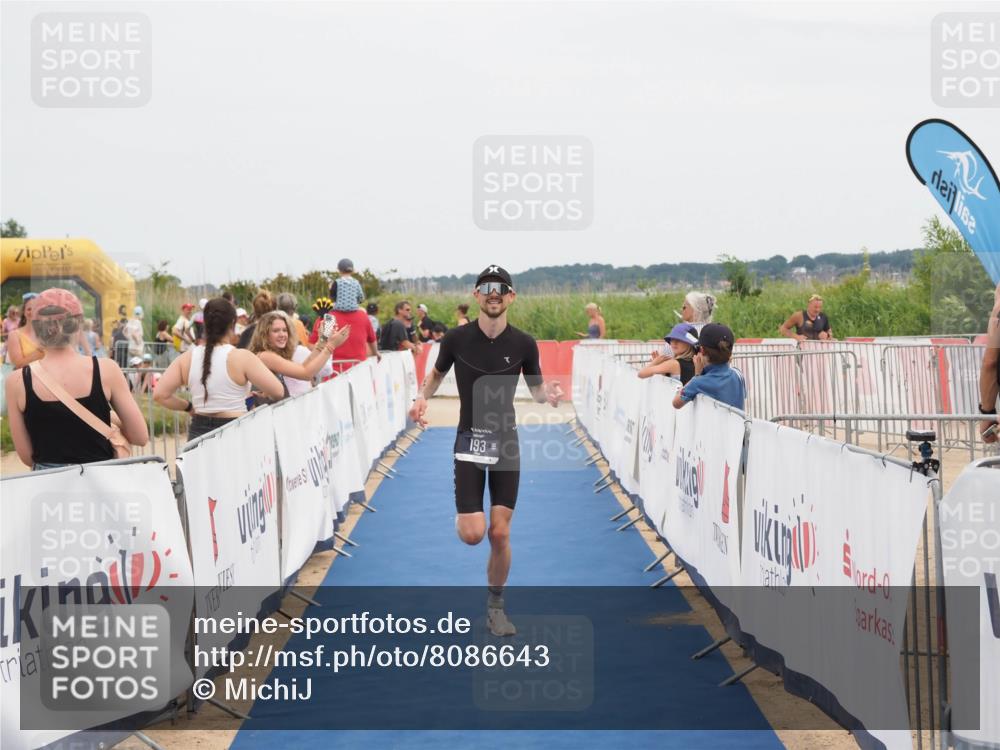 22.06.2025 - Viking Triathlon MichiJ http://msf.ph/oto/8086643 22.06.2025 14:48:33 Ziel 193 meine-sportfotos.de