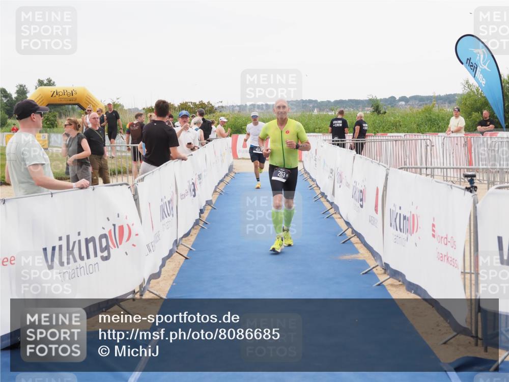 22.06.2025 - Viking Triathlon MichiJ http://msf.ph/oto/8086685 22.06.2025 16:16:51 Ziel 263, 459 meine-sportfotos.de