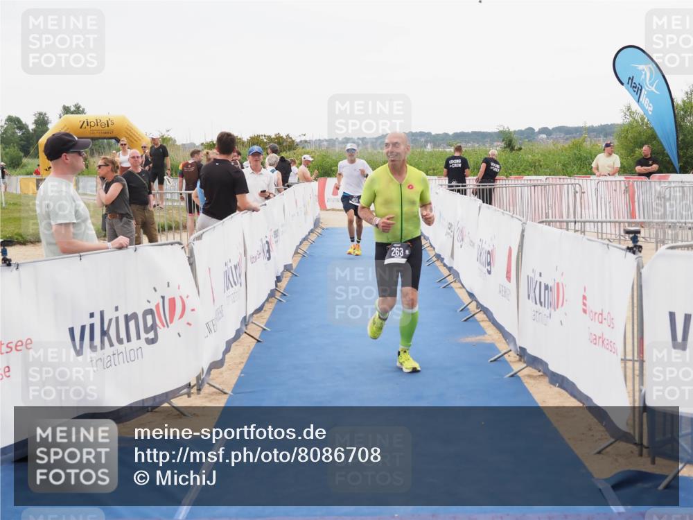 22.06.2025 - Viking Triathlon MichiJ http://msf.ph/oto/8086708 22.06.2025 16:16:51 Ziel 263, 459 meine-sportfotos.de