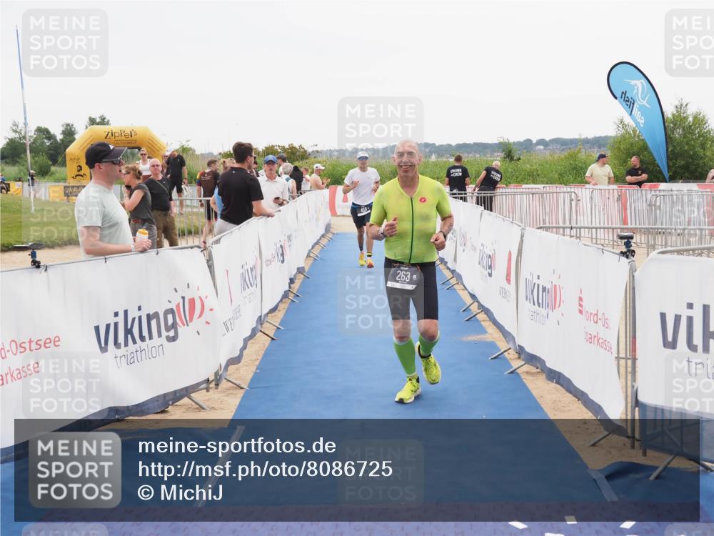 22.06.2025 - Viking Triathlon MichiJ http://msf.ph/oto/8086725 22.06.2025 16:16:52 Ziel 263, 459 meine-sportfotos.de