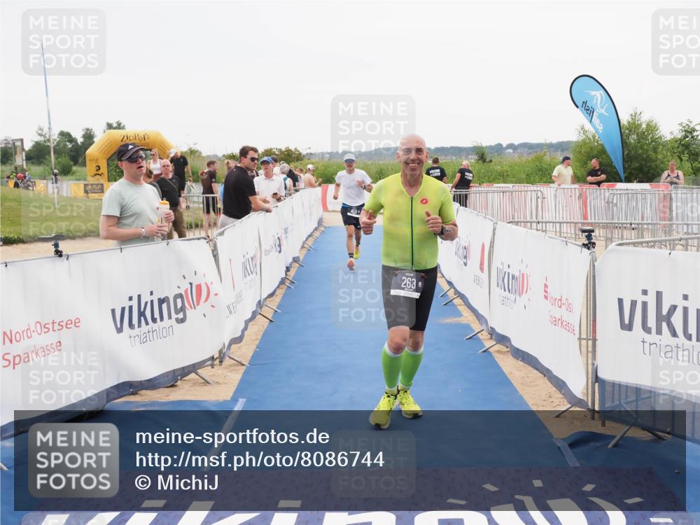 22.06.2025 - Viking Triathlon MichiJ http://msf.ph/oto/8086744 22.06.2025 16:16:52 Ziel 263, 459 meine-sportfotos.de