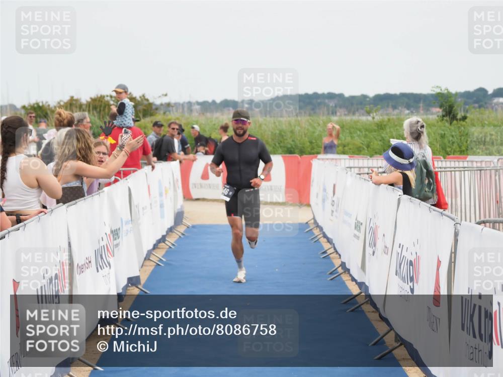 22.06.2025 - Viking Triathlon MichiJ http://msf.ph/oto/8086758 22.06.2025 14:48:42 Ziel 546 meine-sportfotos.de