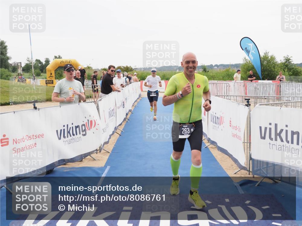 22.06.2025 - Viking Triathlon MichiJ http://msf.ph/oto/8086761 22.06.2025 16:16:52 Ziel 263, 459 meine-sportfotos.de