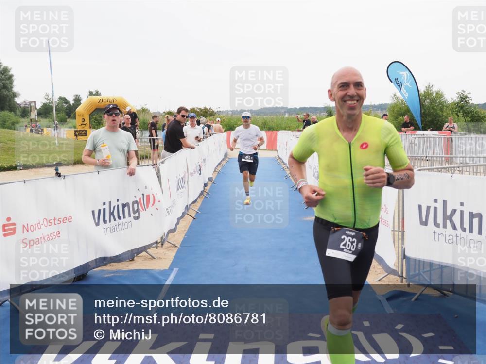22.06.2025 - Viking Triathlon MichiJ http://msf.ph/oto/8086781 22.06.2025 16:16:53 Ziel 263, 459 meine-sportfotos.de