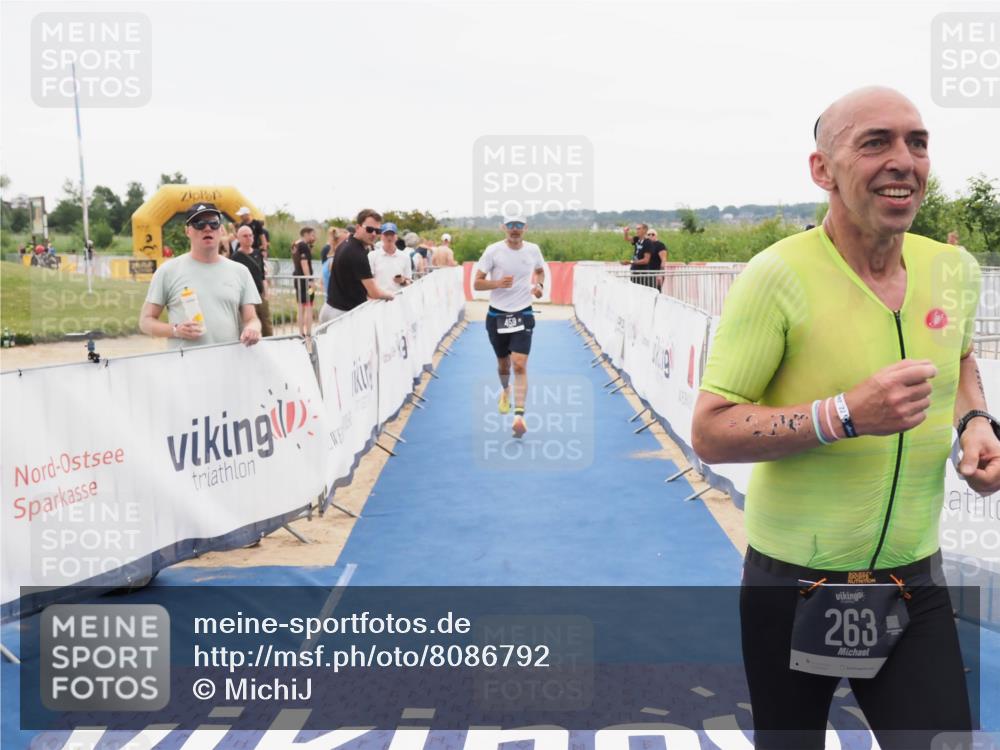 22.06.2025 - Viking Triathlon MichiJ http://msf.ph/oto/8086792 22.06.2025 16:16:53 Ziel 263, 459 meine-sportfotos.de