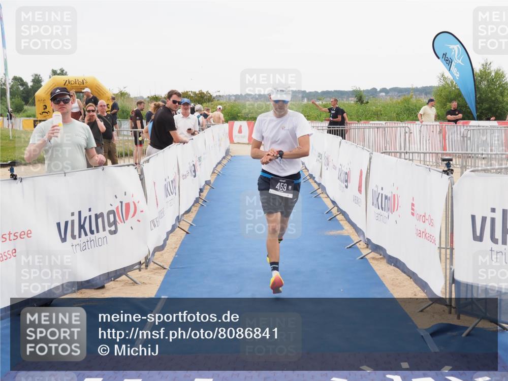 22.06.2025 - Viking Triathlon MichiJ http://msf.ph/oto/8086841 22.06.2025 16:16:54 Ziel 263, 459 meine-sportfotos.de