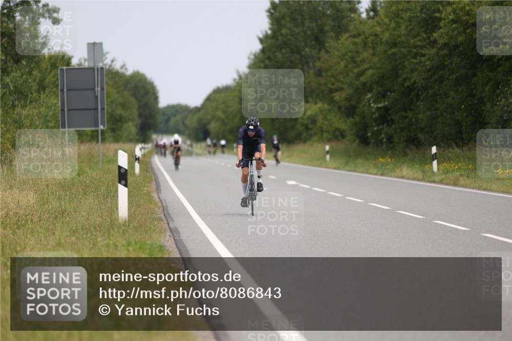 22.06.2025 - Viking Triathlon Yannick Fuchs http://msf.ph/oto/8086843 22.06.2025 12:46:58 Radfahren 19, 191, 377, 480 meine-sportfotos.de