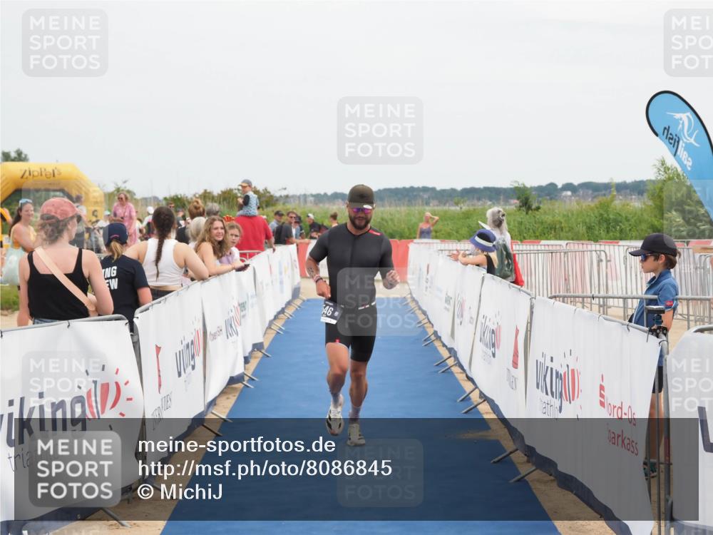 22.06.2025 - Viking Triathlon MichiJ http://msf.ph/oto/8086845 22.06.2025 14:48:44 Ziel 546 meine-sportfotos.de