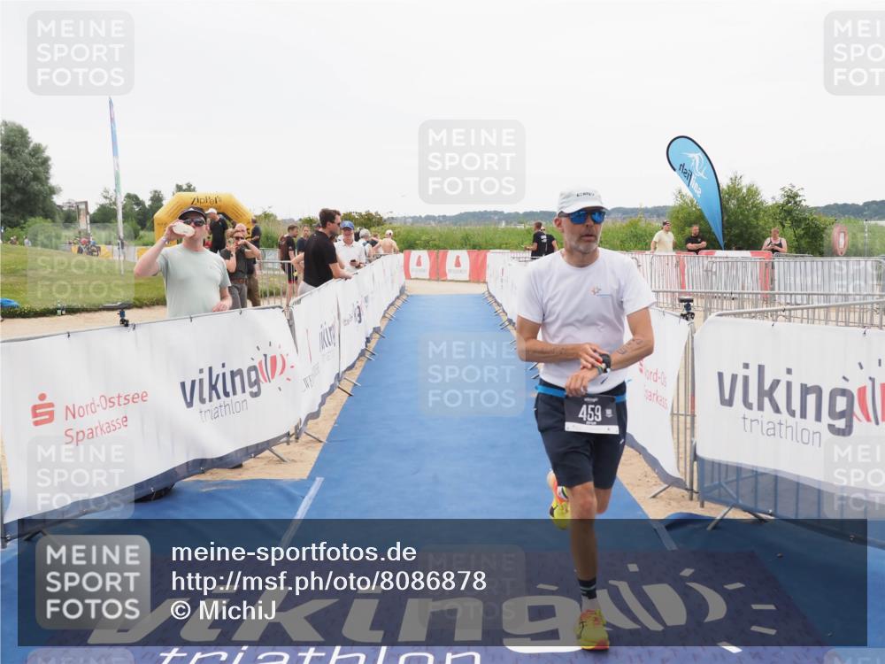 22.06.2025 - Viking Triathlon MichiJ http://msf.ph/oto/8086878 22.06.2025 16:16:55 Ziel 263, 459 meine-sportfotos.de