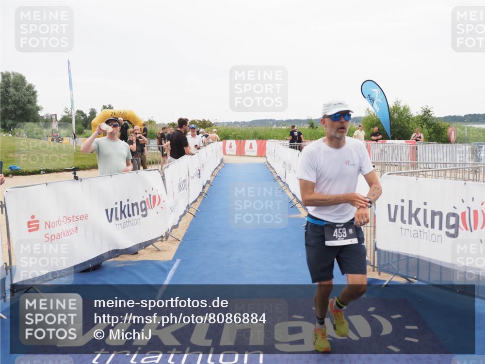 22.06.2025 - Viking Triathlon MichiJ http://msf.ph/oto/8086884 22.06.2025 16:16:55 Ziel 263, 459 meine-sportfotos.de