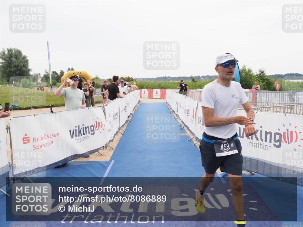 22.06.2025 - Viking Triathlon MichiJ http://msf.ph/oto/8086889 22.06.2025 16:16:55 Ziel 263, 459 meine-sportfotos.de