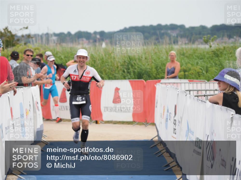 22.06.2025 - Viking Triathlon MichiJ http://msf.ph/oto/8086902 22.06.2025 14:49:04 Ziel 416 meine-sportfotos.de