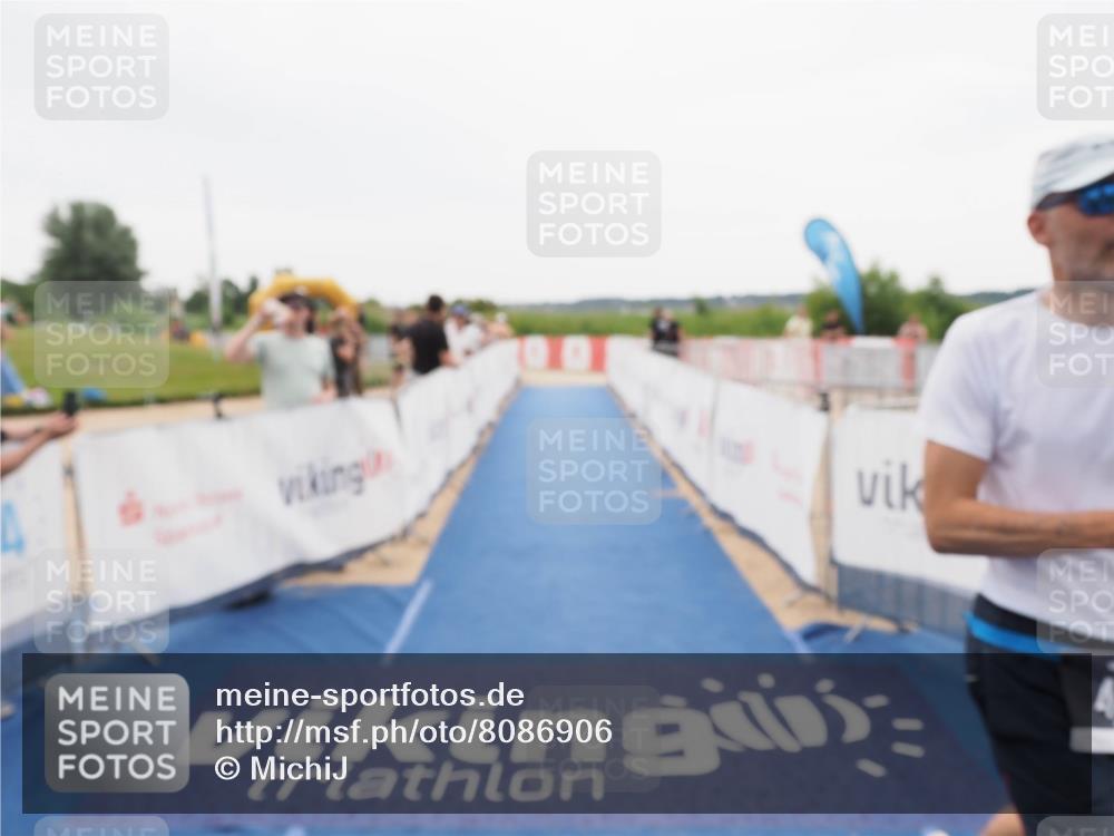22.06.2025 - Viking Triathlon MichiJ http://msf.ph/oto/8086906 22.06.2025 16:16:55 Ziel 263, 459 meine-sportfotos.de